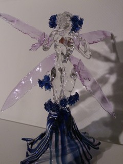 イラストから作成したガラス細工人形